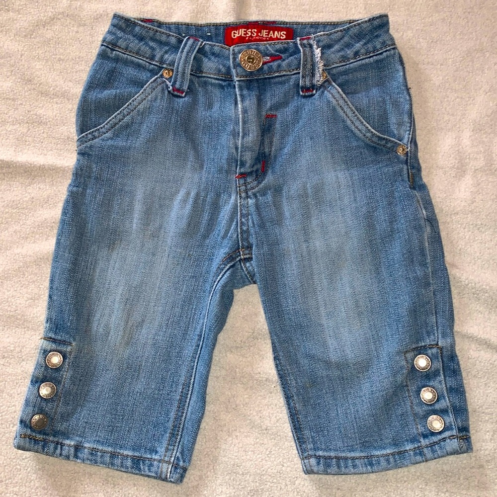 Girls Guess jean shorts. Size 6.